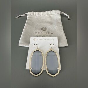 Kendra Scott Danielle Gold Statement Earrings in Gray